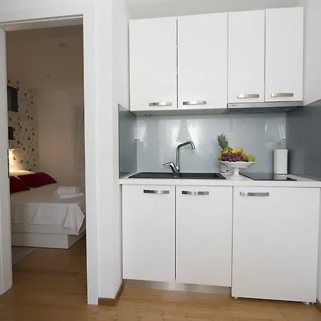 Annya Apartman